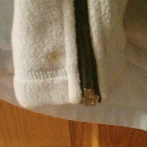 Zip up fleece - Picture 2 of 4